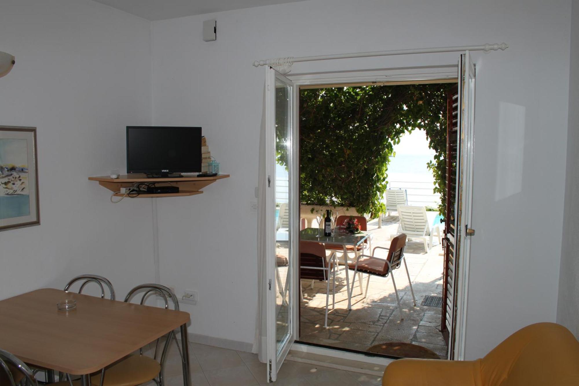 Apartments Villa Marija Seget Vranjica Quarto foto
